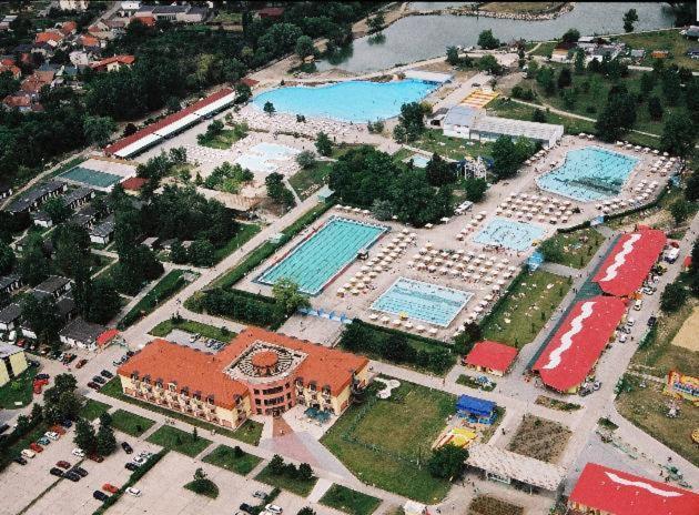 Dom Studia Petra Ξενοδοχείο Štúrovo Εξωτερικό φωτογραφία